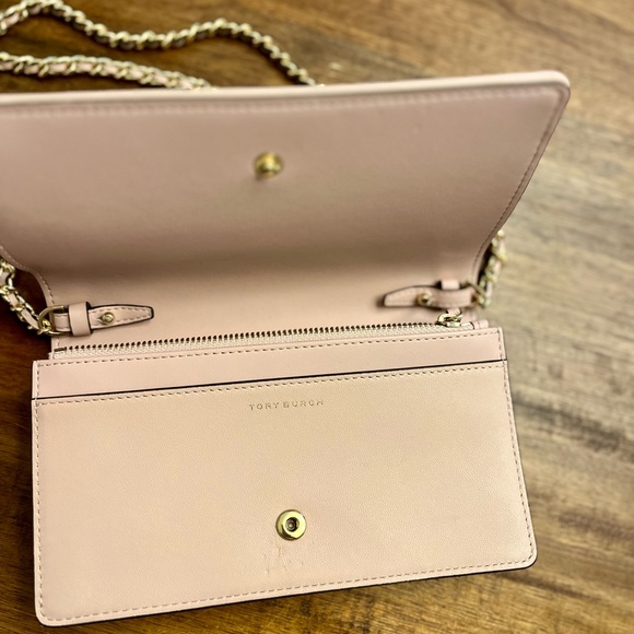 Tory Burch wallet convertible crossbody - Picture 8 of 8